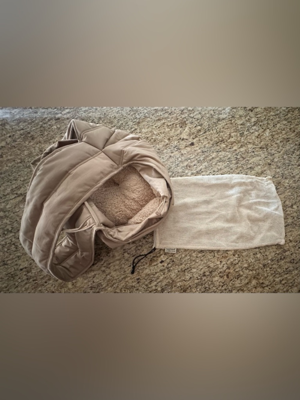 Lambwolf Collective OLLA Petite Carrycot Sling Pet Carrier - Picture 6 of 11